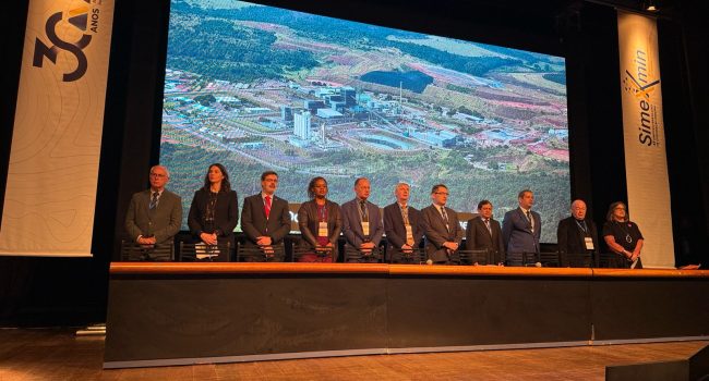 IBRAM participa da abertura do Simexmin e reforça importância dos investimentos no setor mineral