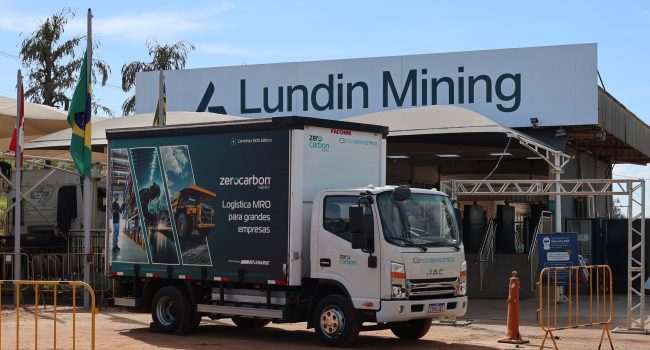 Parceria com Zero Carbon Logistics traz caminhão elétrico para operação da Lundin Mining Brasil em Alto Horizonte