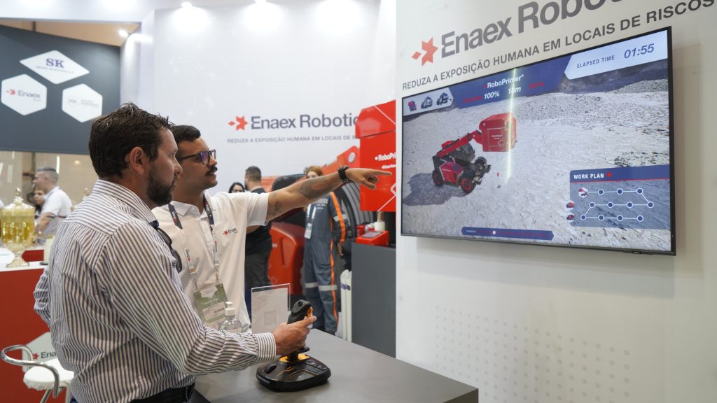 Na Exposibram 2026, Enaex mostra como a tecnologia chega à operação