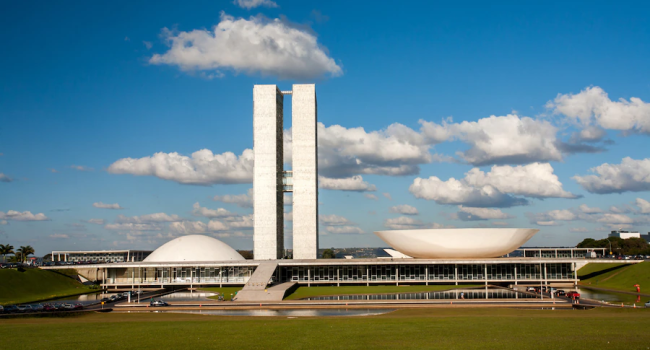 Congresso destrava incentivos para minerais críticos e produção de fertilizantes 
