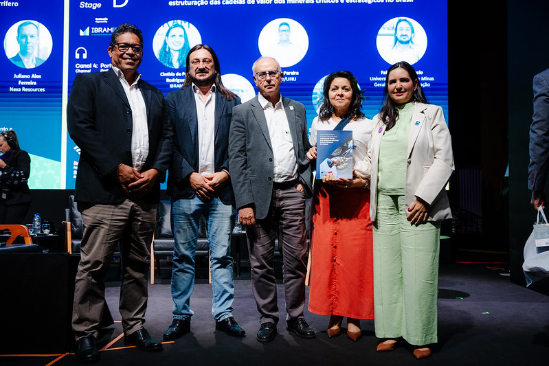 IBRAM e CETEM apresentam estudo sobre cadeias de valor de minerais críticos e estratégicos do Brasil