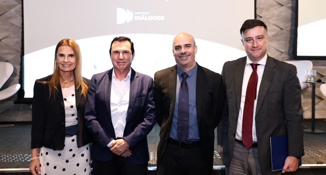 Brasil discute estratégia para transformar minerais críticos em valor e inovação